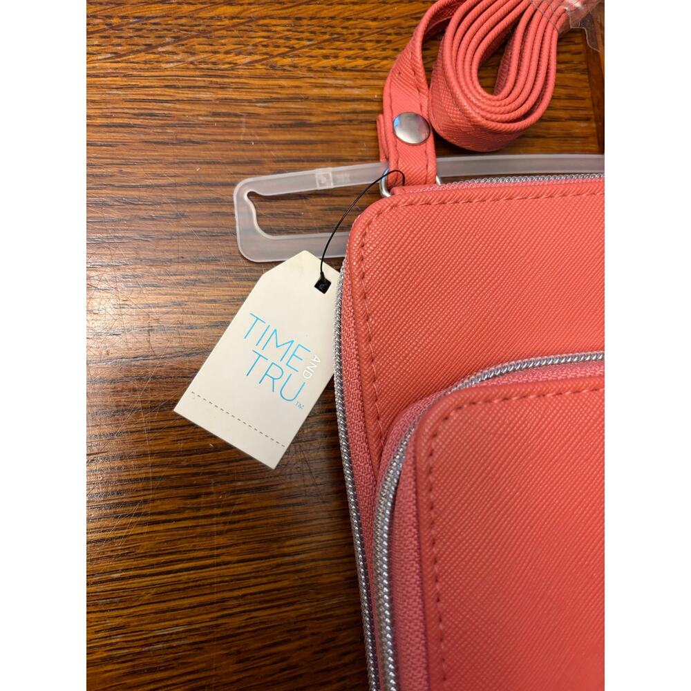 NWT Time & Tru Coral Crossbody Wallet Phone Bag Purse Organizer Zip Around - Picture 4 of 10